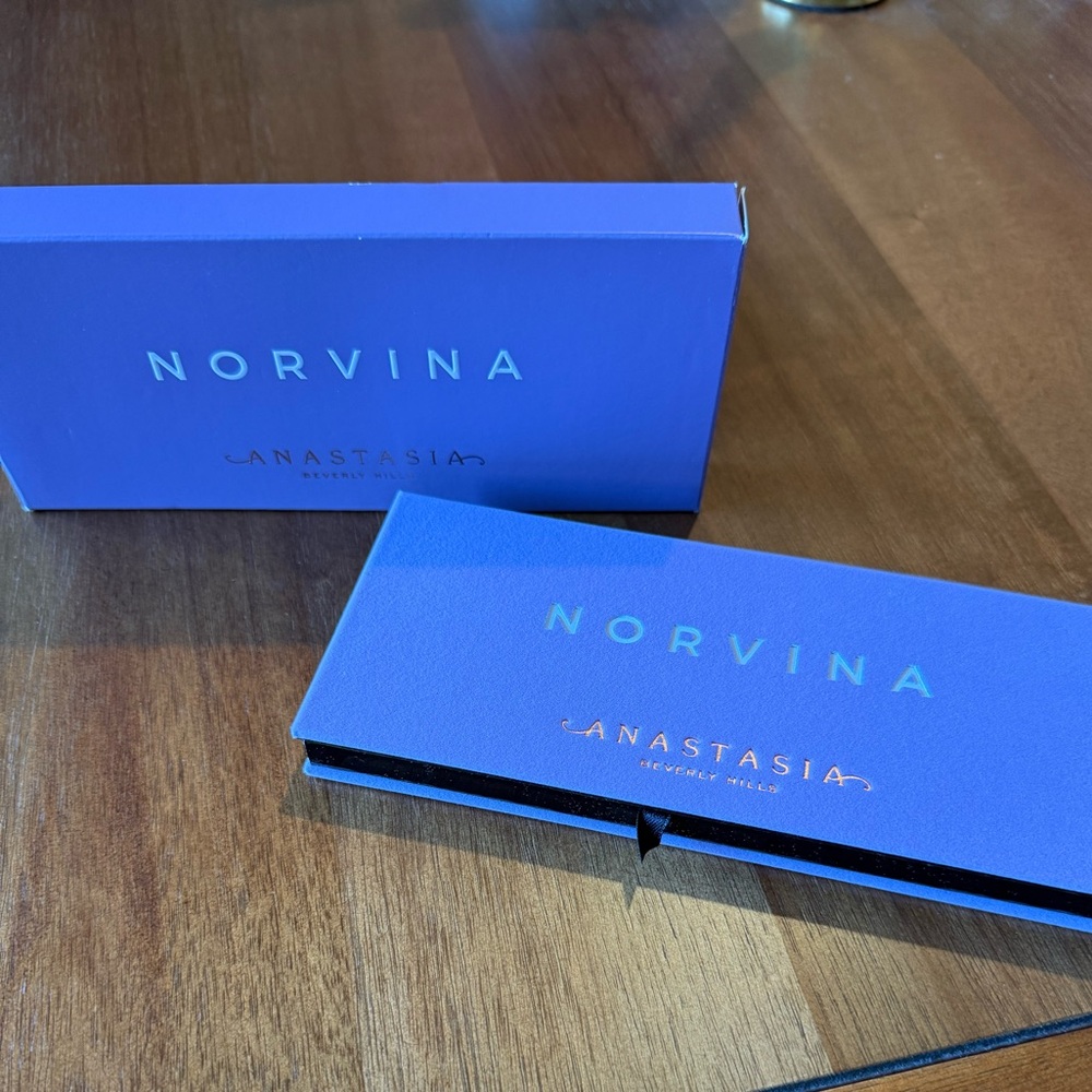 Anastasia Norvina Palette NEVER USED!